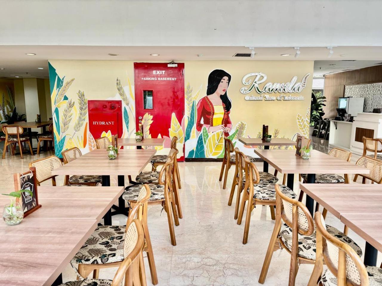 Cordela Senen Jakarta Exterior photo